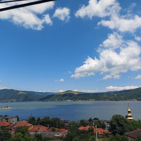 Hotel Casa Dalys Orşova Esterno foto