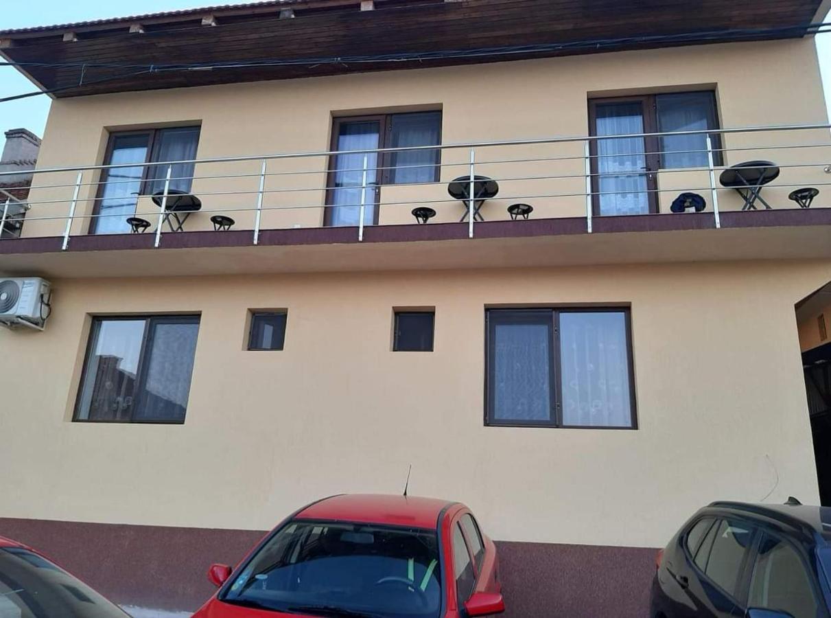 Hotel Casa Dalys Orşova Esterno foto