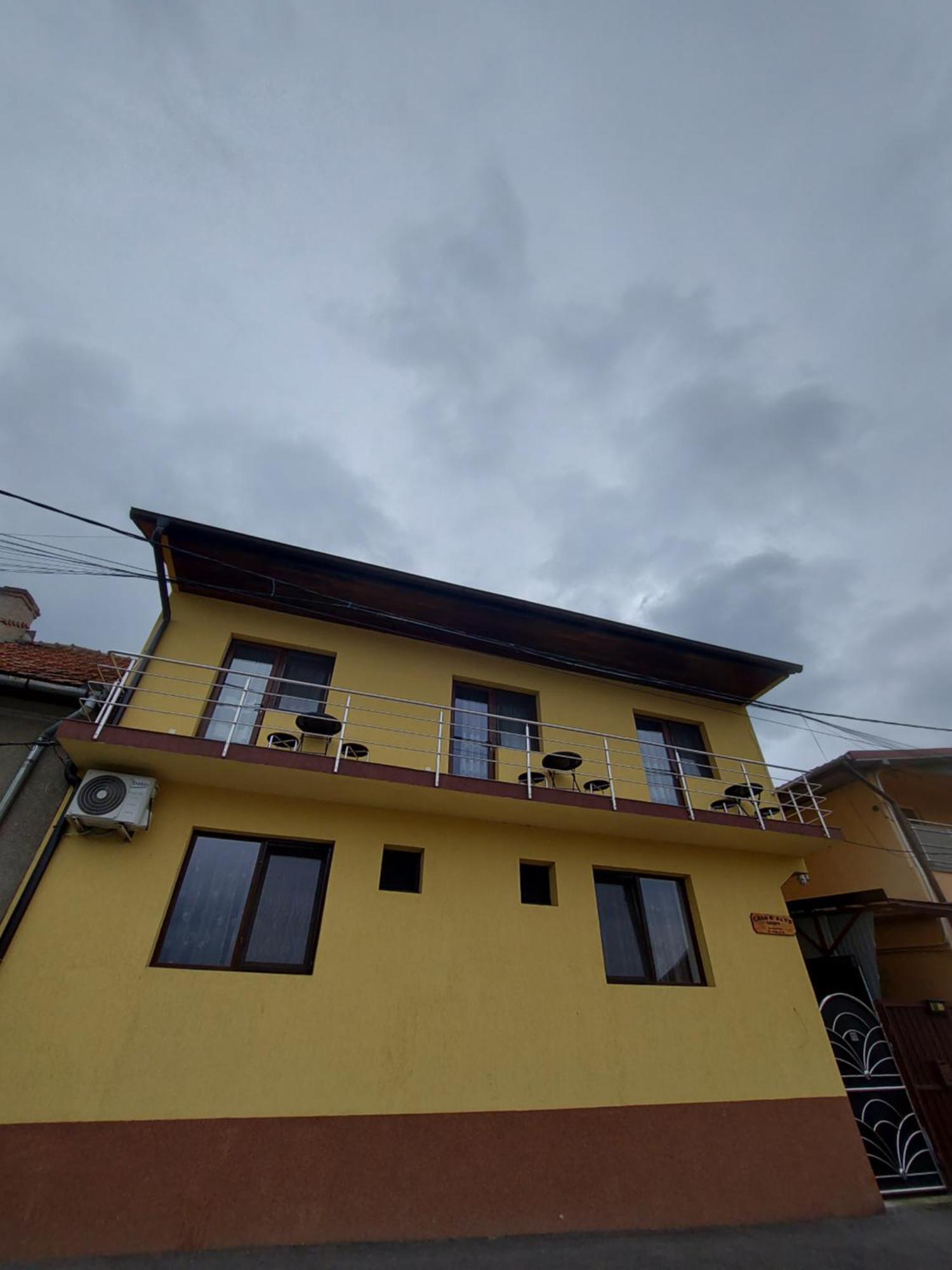Hotel Casa Dalys Orşova Esterno foto