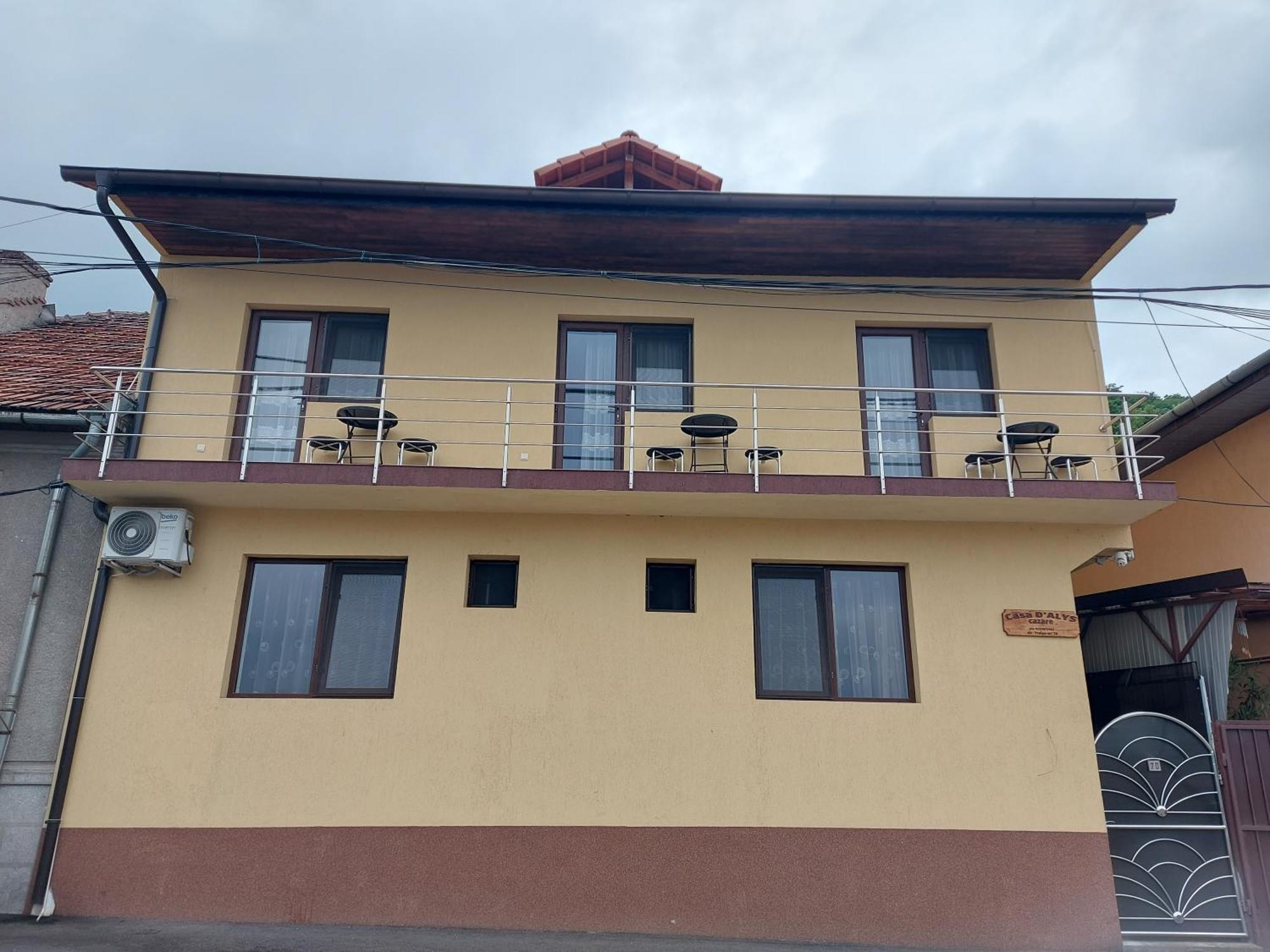 Hotel Casa Dalys Orşova Esterno foto