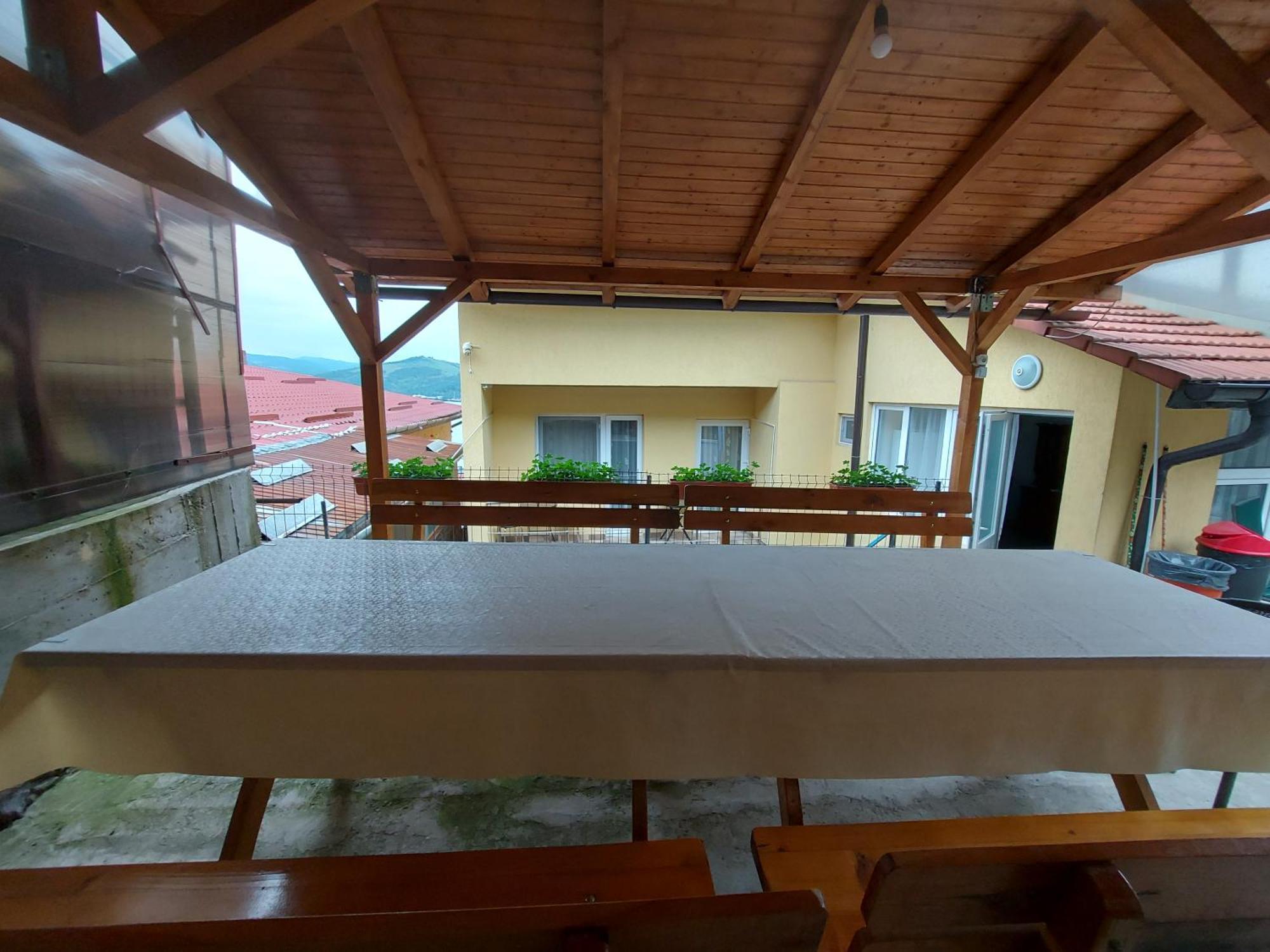Hotel Casa Dalys Orşova Esterno foto