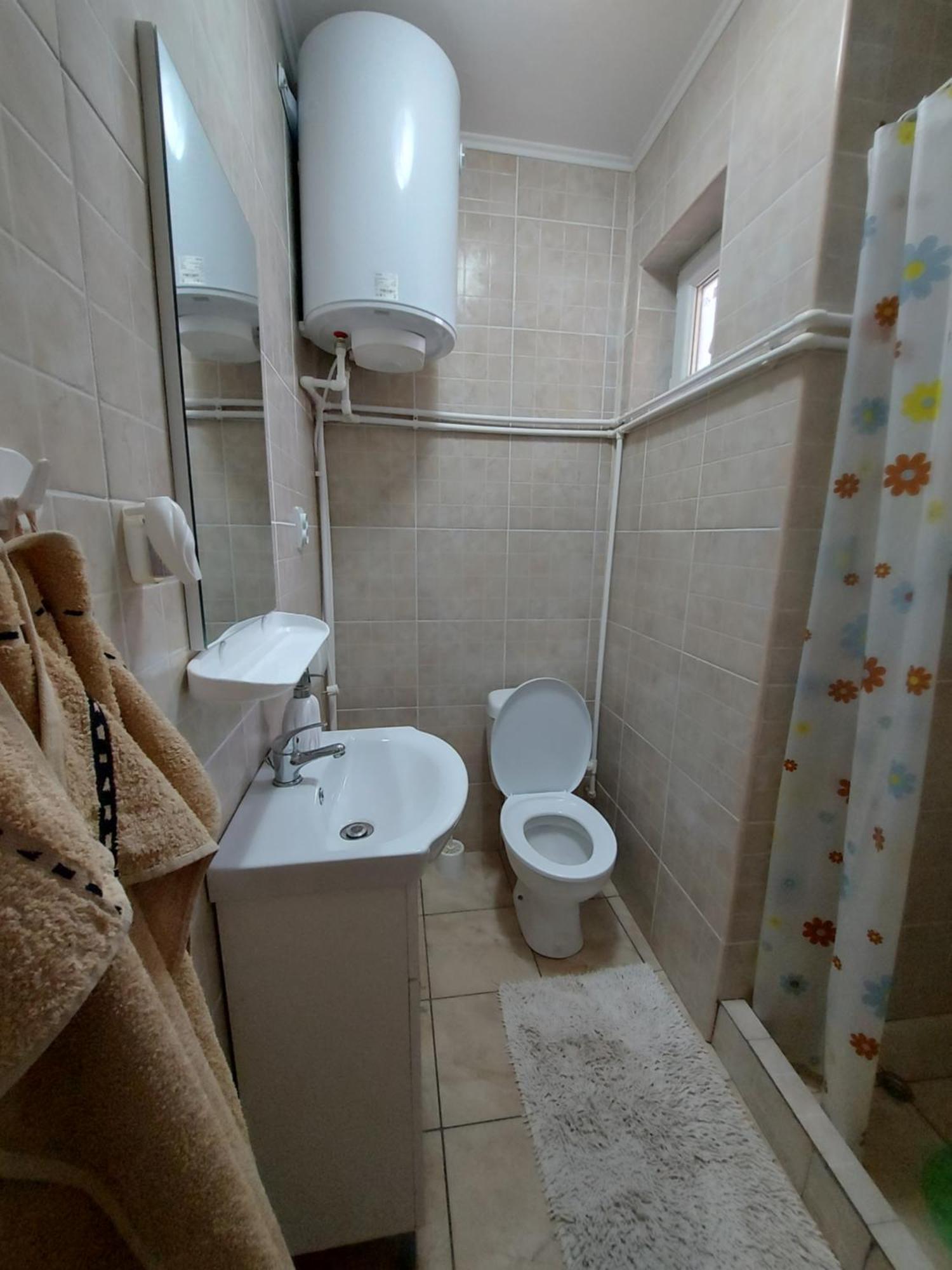Hotel Casa Dalys Orşova Esterno foto