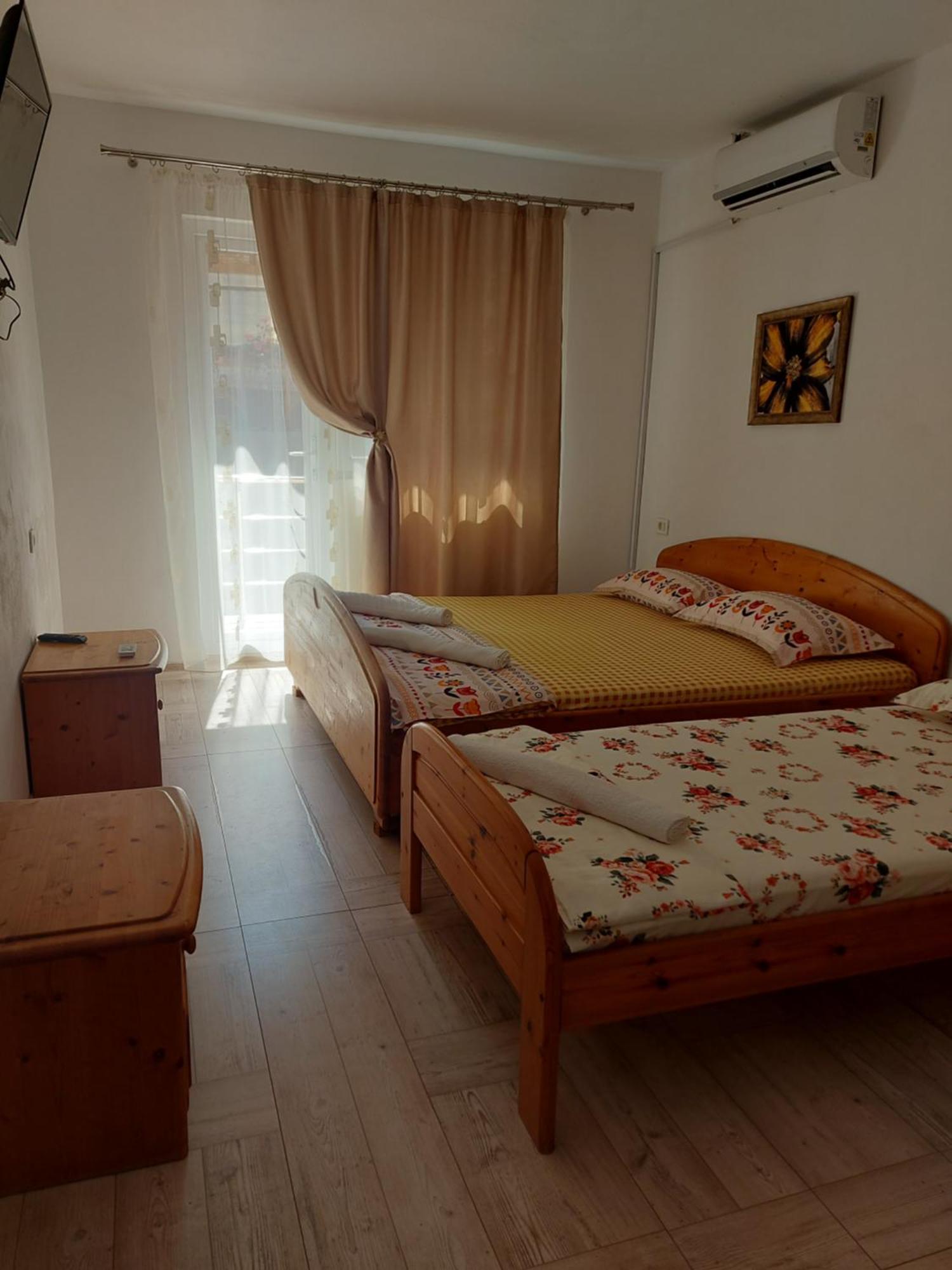 Hotel Casa Dalys Orşova Camera foto